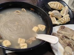 -冯鑫记南京鸭血粉丝汤(南京南站店)