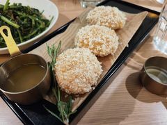-默加东南亚美食(大宁音乐广场店)