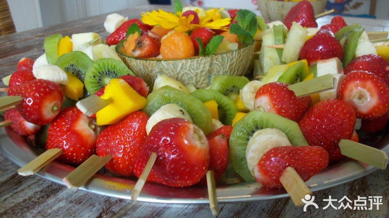 累时就歇一歇，随清风漫舞，烦时就静一静