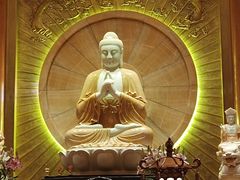 -大头虾越式风味餐厅(光明广场店)