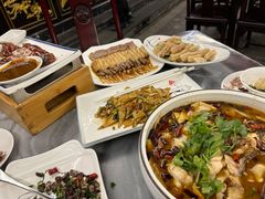 -蔼若春.传承三十年云南菜(金碧公园店)