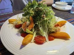 芒果鲜虾沙拉-山色西餐·柴火烤披萨