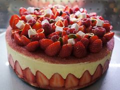 奶油草莓蛋糕-AZUR聚(香格里拉饭店)