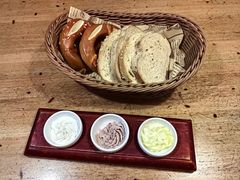 香煎巴伐利亚肉面包-沈阳瑞士酒店·普拉那啤酒坊