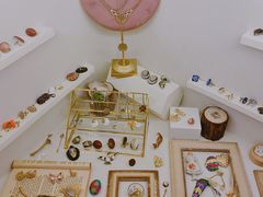 -LADY FAFA(巨鹿路陕西南路路口店)