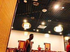 -黄桷树曹家私房菜(江与城店)