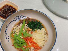 汉中三色凉皮-江城小馆陕南妈妈菜·全球旅行餐厅(钟楼店)