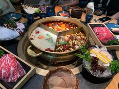 黄金奔驰锅-湊湊火锅·茶憩(上海合生汇店)