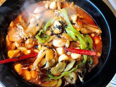 -云海肴·汽锅鸡·云南菜(天山百盛优客店)