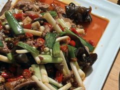 -兔行天下-鸿鹤鲜锅兔(中海国际店)