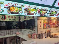 -铁二锅米线童谣洋芋饭(立海大厦店)