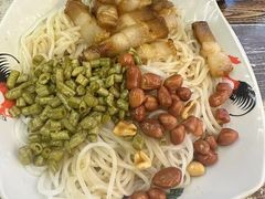 -刘姐啤酒鱼民族演艺餐厅(西街总店)