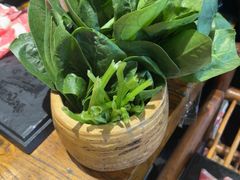 -老牌坊云南鱼豆花火锅(爱建店)