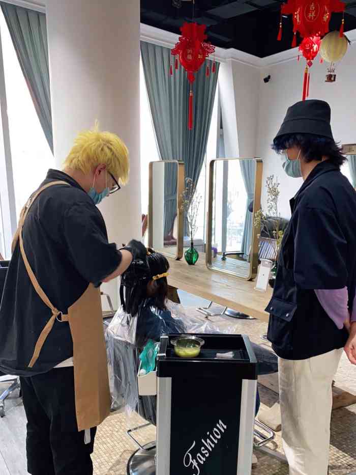 吉广发廊j&g(柏威年店)-"【项目】头发护理 接发 洗色 剪发 烫发.