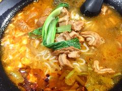 -八月美食小馆(银泰城总店)