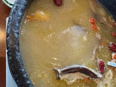 石锅鸡-林芝工布庄园希尔顿酒店-猎味中餐厅