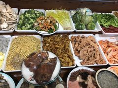 -虹海圣肉饼店家常菜馆