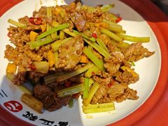 -富正毅三下锅·湘西韵味(天门山索道店)