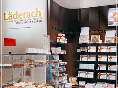 面包甜点陈列柜-Laderach 莱德拉(上海环贸iapm店)