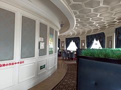 -蓝鲸大酒店旋转餐厅