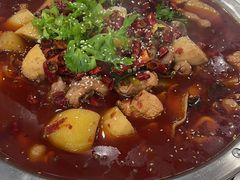-晓彭肥肠鸡·泡椒鸡火锅(水木天地店)
