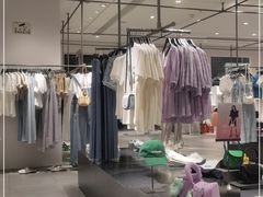 -URBAN REVIVO(欢乐海岸购物中心店)