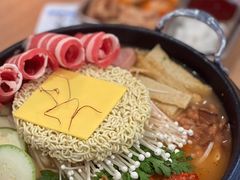 -WOW LUCKY创意韩料(龙阳广场店)
