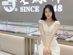 -王府井百货熙地港店