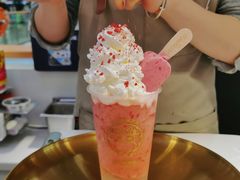 -牛牛和清小妞芝士卷饼厂(红谷滩万达店)