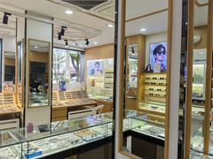 -光明眼镜·蔡司授权(徐泾店)