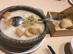 上海咸豆浆煨鱼片-避风塘(金山万达店)