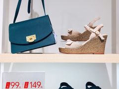 -hotwind热风(世纪东方广场店)