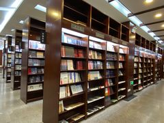 -新华书店(泉城路店)