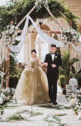 点击看大图 -拉瑞娜LaReine婚纱礼服高级定制