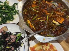 -乡土特色.冷锅鱼.牦牛肉汤锅