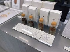 -M Stand(南京紫峰大厦店)