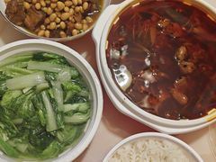 -有红鸡毛店·川菜(建设路店)