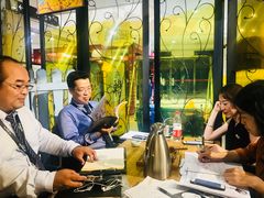 -蜜蜂家的红茶馆(华府店)