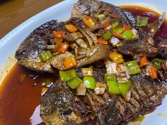 干烧鱼-鸿运美食府