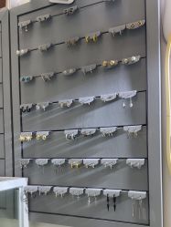 -AI艾耳·专业手工耳洞·穿孔美学馆
