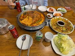 -喇喇排骨火锅·传统韩式脊骨汤(望京西园总店)