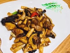 什菌猪颈肉-小湘旺(港湾花园店)