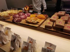 -好利来(高新枫叶广场店)