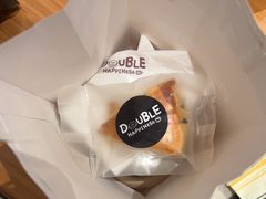 -DOUBLE HAPPINESS 双喜面包咖啡