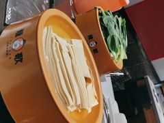 -龍歌自助小火锅(市北CBD万达店)