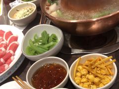 -东来顺铜锅炭火涮肉(上地华联店)