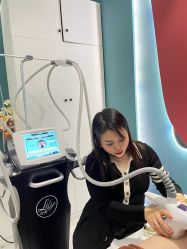 -Lily纤美·科技减脂中心