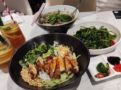 -美奈小馆·越南料理(中航城君尚购物中心店)