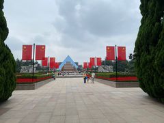 -上海市龙华烈士陵园