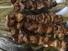 -烤肉小伙烤肉店